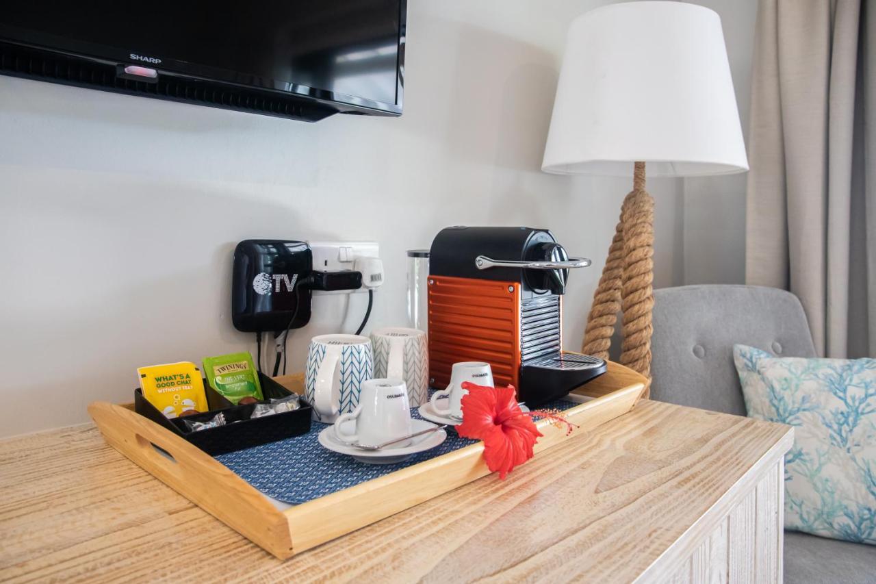 Le Nautique Waterfront Hotel 4*